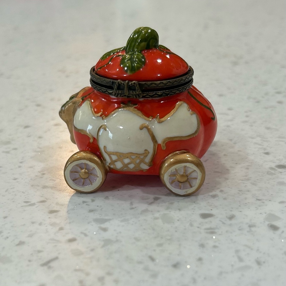 Porcelian Orange Cinderella Pumpkin Trinket Box